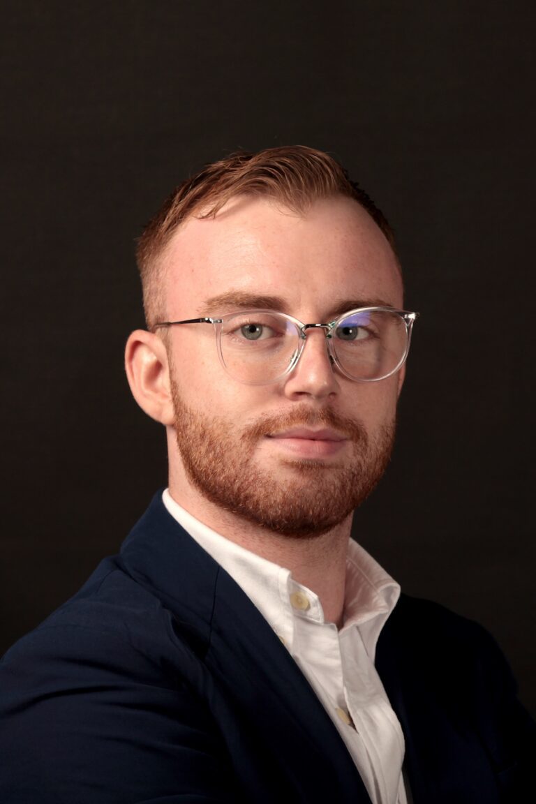Maxime Roelandt - Cluster Assistant - kleur